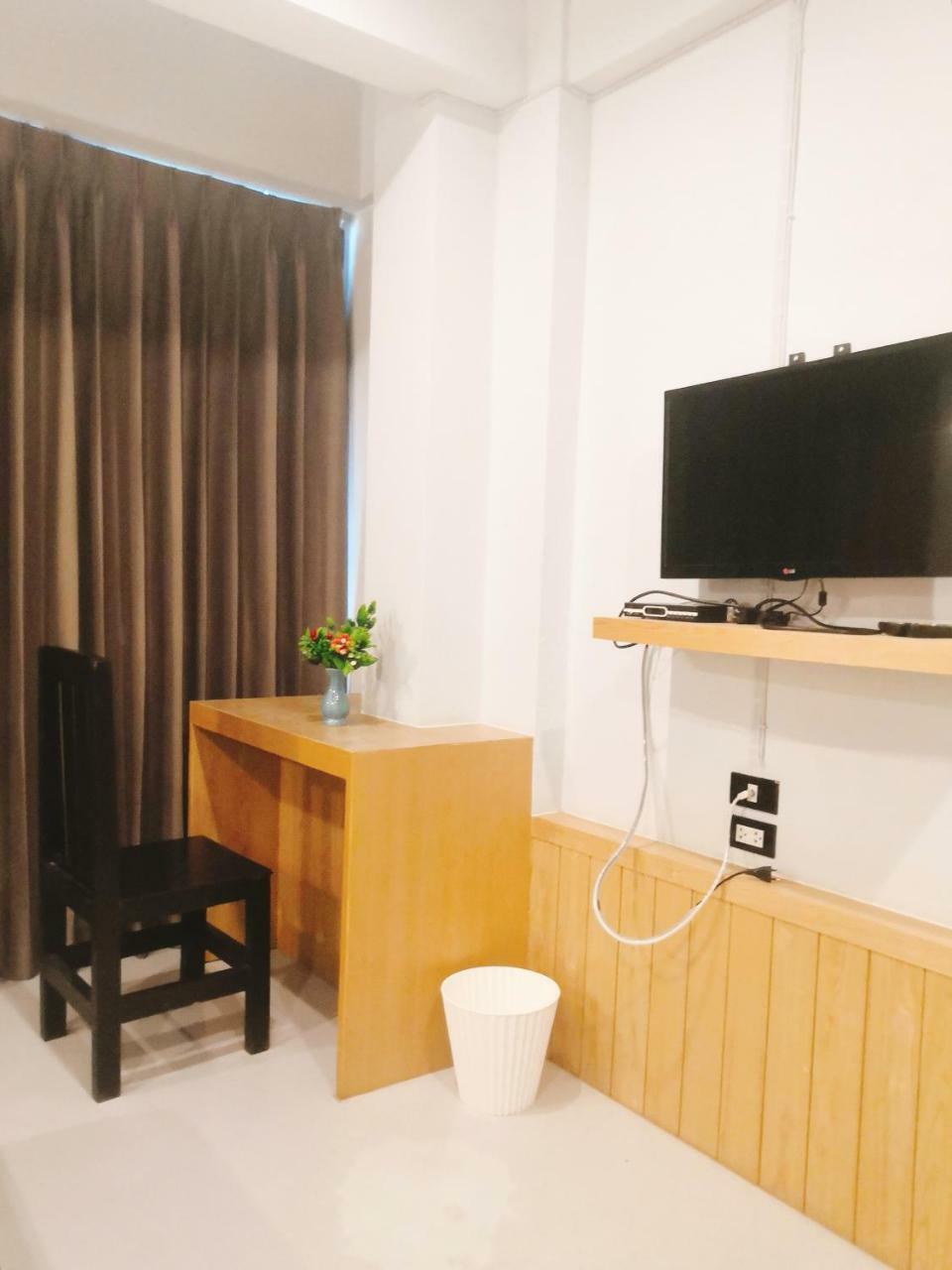 Little Lanna Guesthouse Чиангмай Екстериор снимка